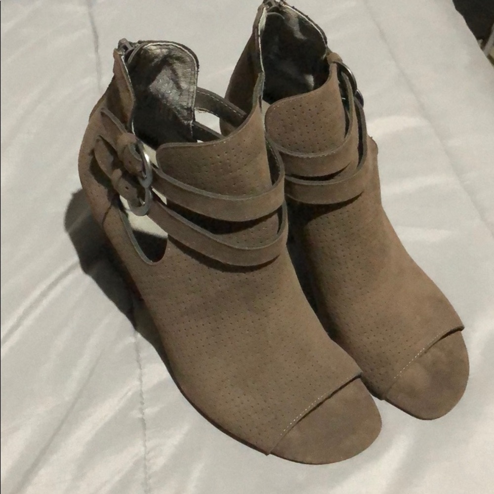 •Sonoma Booties
